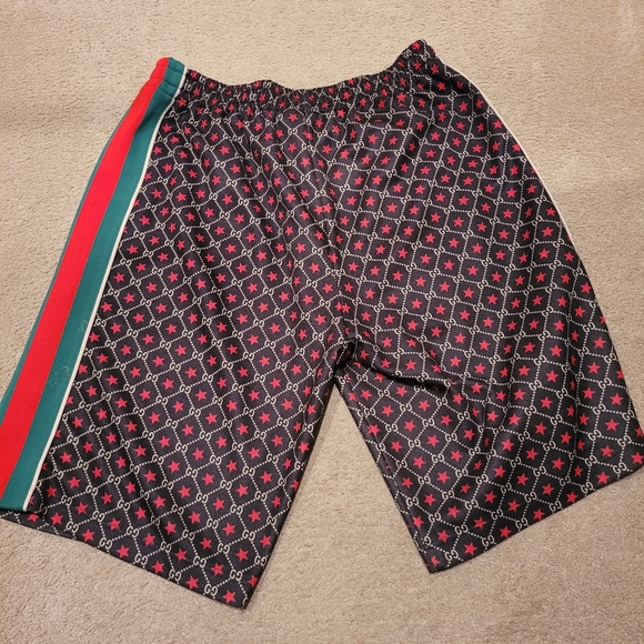 Gucci GG Star Print Track Shorts in Black - Picture 2 of 6